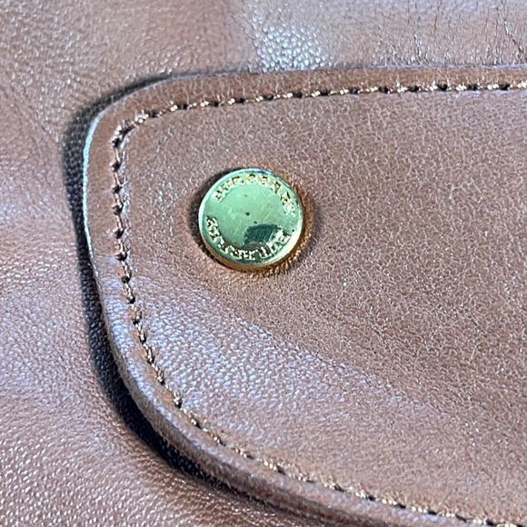 Burberry Lamb Gloves - Picture 5 of 13